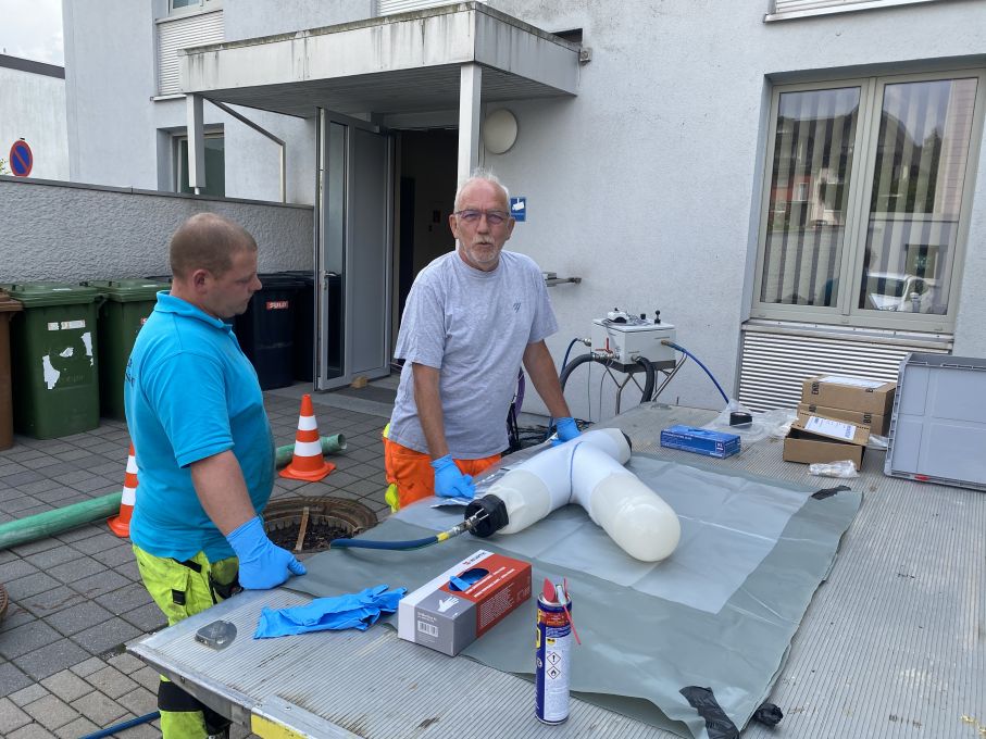 Verpressung von Hut Profilen und Stutzensanierungen 