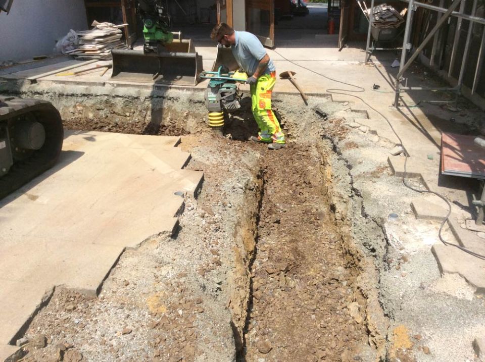 Neubau Kanal - Wiederherstellung der Fläche